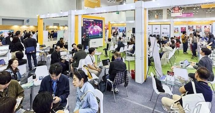 Các hoạt động trong khuôn khổ LHP. (Ảnh: Yonhap News, Daily 25).