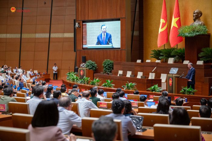 Tổng Bí thư, Chủ tịch nước Tô Lâm phát biểu chỉ đạo tại Hội nghị toàn quốc nghiên cứu, học tập, quán triệt và triển khai thực hiện Nghị quyết Hội nghị lần thứ tư Ban Chấp hành Trung ương Đảng khóa XIV. Ảnh: Phạm Thắng