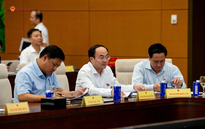 Các đại biểu dự hội nghị