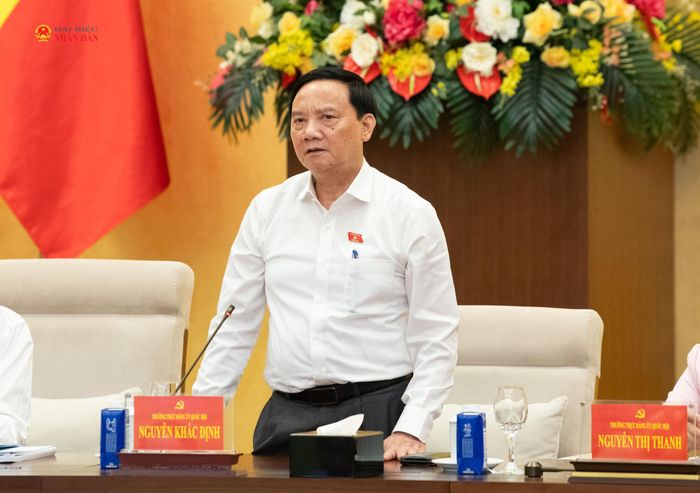 Phó Chủ tịch Quốc hội Nguyễn Khắc Định phát biểu tại hội nghị