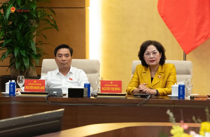 Phó Chủ tịch Quốc hội Nguyễn Thị Hồng, Phó Chủ tịch Quốc hội, Thượng tướng Nguyễn Doãn Anh dự hội nghị