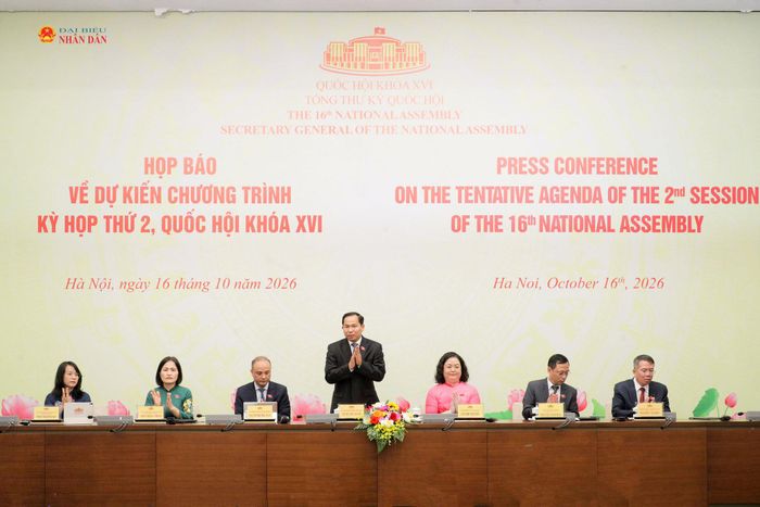 Tổng Thư ký, Chủ nhiệm Văn phòng Quốc hội Lê Quang Mạnh chủ trì họp báo về Kỳ họp thứ Hai, Quốc hội khóa XVI