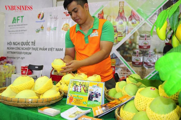 Đáp ứng tiêu chuẩn của kênh phân phối hiện đại đòi hỏi các HTX ở Đồng Tháp liên kết chặt chẽ với doanh nghiệp, nâng chất lượng nông sản.