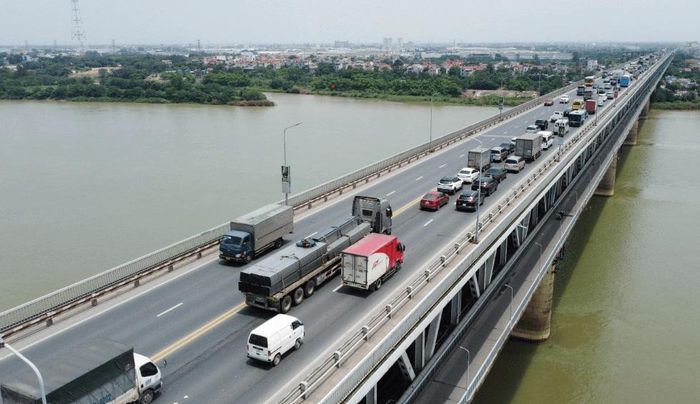 Hà Nội điều chỉnh phân luồng giao thông qua cầu Thăng Long từ ngày 16-10. (Ảnh minh hoạ).