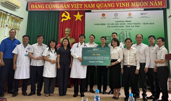 BIDV đồng hành cùng Bệnh viện Bạch Mai trong chương trình khám sức khỏe cho người dân Hà Tĩnh