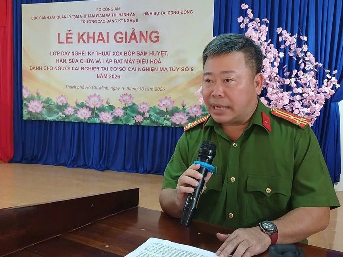 Thượng tá Nguyễn Tiến Nam, Phó Trưởng phòng Cảnh sát điều tra tội phạm về ma túy Công an TP Hồ Chí Minh phát biểu ý kiến.