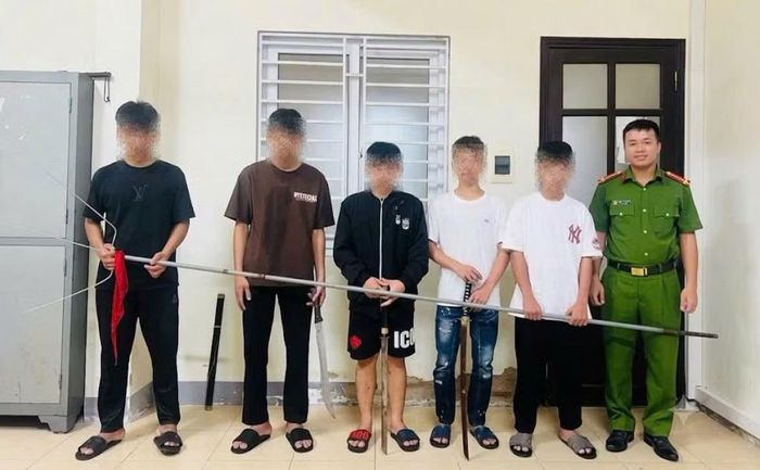 Công an phường Sông Trí triệu tập làm việc với các đối tượng chuẩn bị hung khí tụ tập, đánh nhau