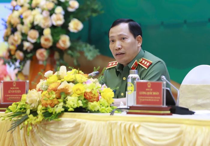 Thượng tướng Lê Văn Tuyến, Ủy viên Trung ương Đảng, Thứ trưởng Bộ Công an đồng chủ trì diễn đàn.