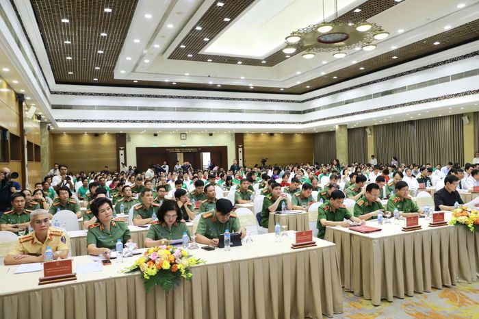 “Diễn đàn Bộ Công an - Trung ương Hội Nông dân Việt Nam: Lắng nghe nông dân nói” lần thứ I - năm 2026 có chủ đề “Chung sức giữ gìn bình yên từ cơ sở, xây dựng xã hội kỷ cương, an toàn, văn minh, hài hòa, phát triển”.
