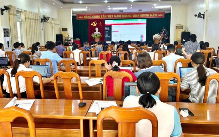 120 cán bộ khuyến học đại diện cho 56 xã, phường trên toàn tỉnh Cao Bằng tham dự tập huấn.