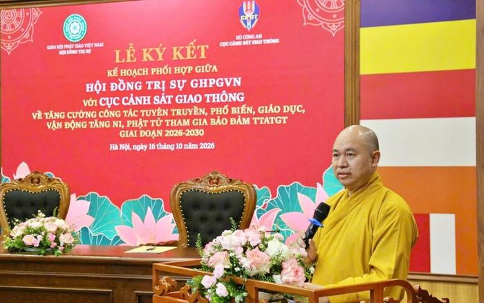 Hòa thượng Thích Đức Thiện - Phó Chủ tịch kiêm Tổng Thư ký Hội đồng Trị sự Giáo hội Phật giáo Việt Nam.