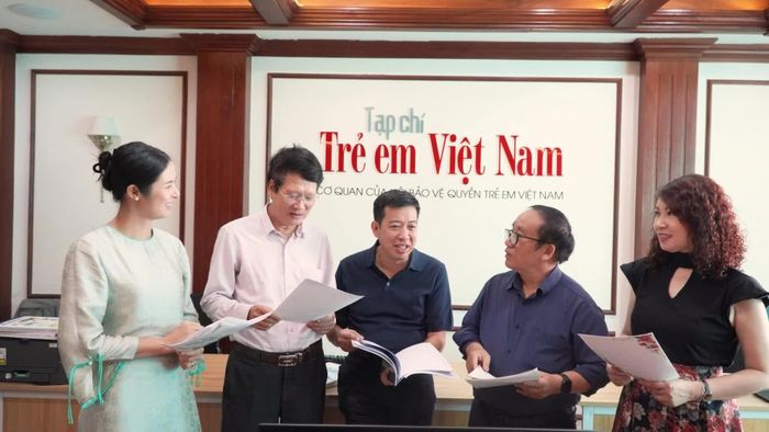 Không chỉ là sân chơi viết lách, cuộc thi “Trường học hạnh phúc 2026” còn mở ra không gian để học sinh bày tỏ suy nghĩ, gửi gắm mong muốn về ngôi trường các em mơ ước. (Ảnh: Minh Hằng)