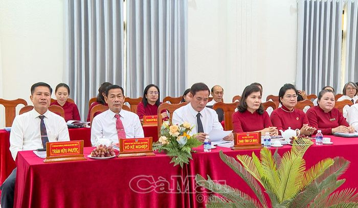 Các đại biểu tham dự hội nghị.