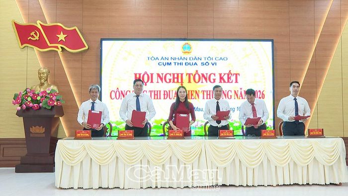 Đại diện TAND 6 tỉnh thuộc Cụm thi đua số VI ký kết giao ước thi đua năm 2027.