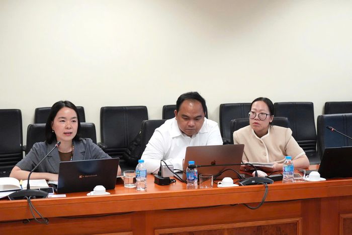 Đại diện phía ADB tham dự buổi làm việc. Ảnh: Quỳnh Anh