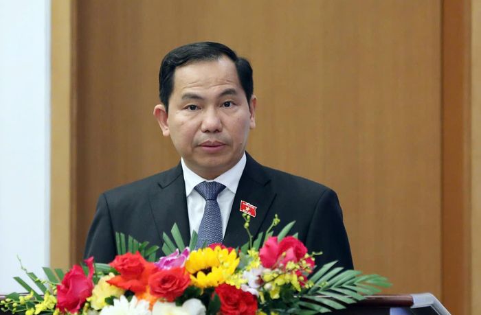 Tổng Thư ký Quốc hội, Chủ nhiệm Văn phòng Quốc hội Lê Quang Mạnh phát biểu tại Họp báo. Ảnh: DUY LINH