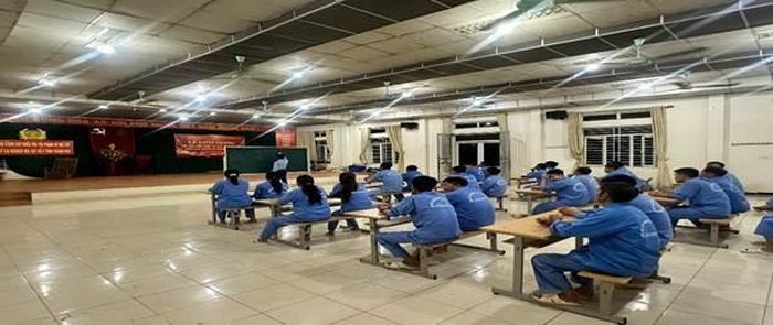 Không khí của buổi học. Ảnh: CA.