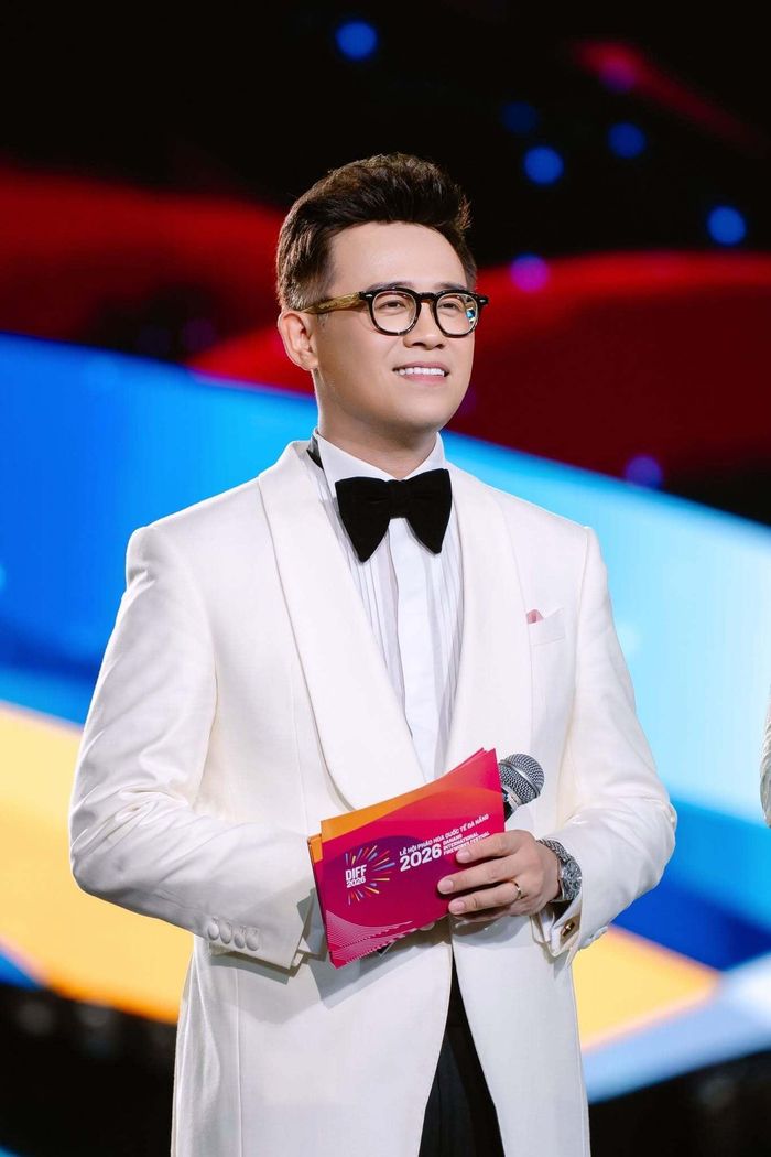 Hiện nay, Đức Bảo là một trong những MC song ngữ hàng đầu.