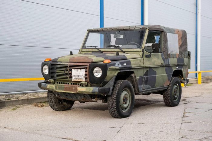 Mercedes-Benz G-Class ban đầu được sản xuất để nhằm phục vụ mục đích quân sự. (Ảnh: Expedition Motor Company)