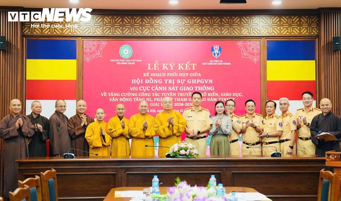 Hội đồng trị sự Giáo hội Phật giáo Việt Nam và Cục Cảnh sát giao thông tăng cường công tác tuyên truyền, phổ biến, giáo dục vận động tăng ni, phật tử chấp hành pháp luật.