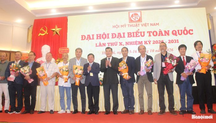 Ra mắt Ban Chấp hành Hội Mỹ thuật Việt Nam khóa X, nhiệm kỳ 2026-2031. Ảnh: Mộc Miên