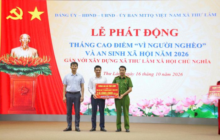 Đại diện các cơ quan, đơn vị, doanh nghiệp, trường học và các thôn đã hưởng ứng, ủng hộ Quỹ “Vì người nghèo” năm 2026. Ảnh: Thành Luân