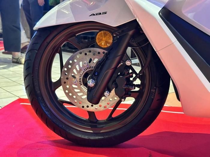 Xe có trọng lượng 132 kg