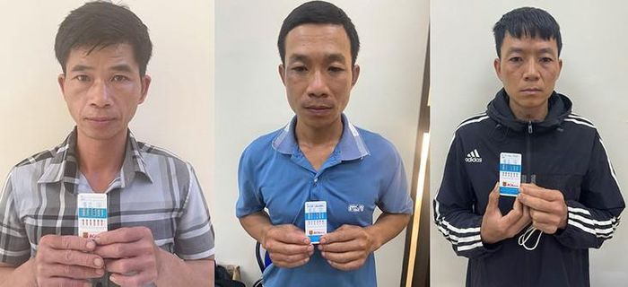 Lò Văn Thắng, Lò Văn Phấn và Lò Văn Đoan tại cơ quan Công an. Ảnh: Công an tỉnh Sơn La
