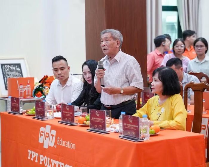 TS. Phạm Quốc Quân - Nguyên Giám đốc Bảo tàng Cách mạng Việt Nam nhận xét về các tiết mục sân khấu hoá