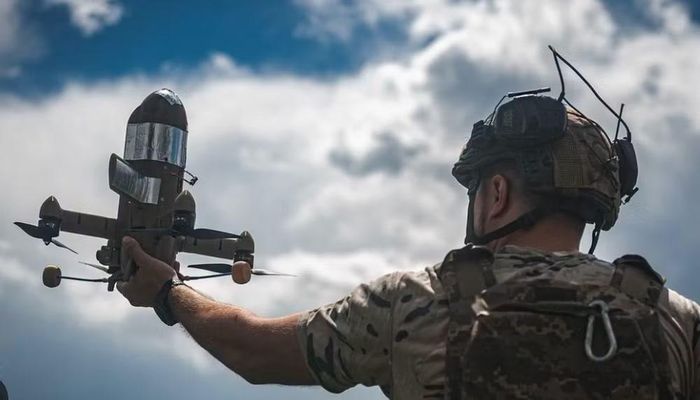 Một số binh sĩ Ukraine cho biết hoạt động của UAV hạng nặng thả lựu đạn và UAV tập kích tuyến hậu cần Nga đã chịu ảnh hưởng.