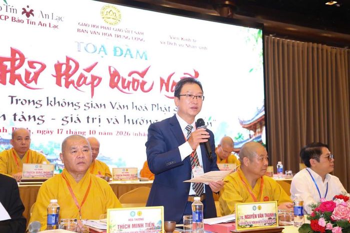Ông Nguyễn Văn Thanh – Ủy viên Đoàn Chủ tịch, Trưởng ban Dân tộc và Tôn giáo, UBTƯ MTTQ Việt Nam phát biểu đề dẫn tại tọa đàm. Ảnh: Lê Khánh 