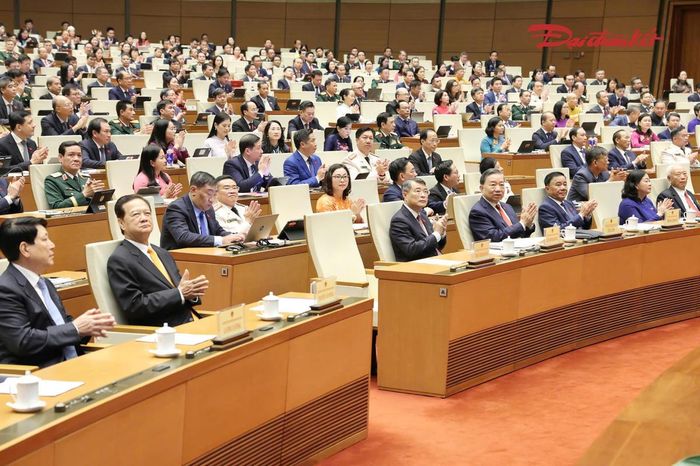 Tổng Bí thư, Chủ tịch nước Tô Lâm và lãnh đạo, nguyên lãnh đạo Đảng, Nhà nước, MTTQ Việt Nam tham dự phiên khai mạc. Ảnh: Quang Vinh
