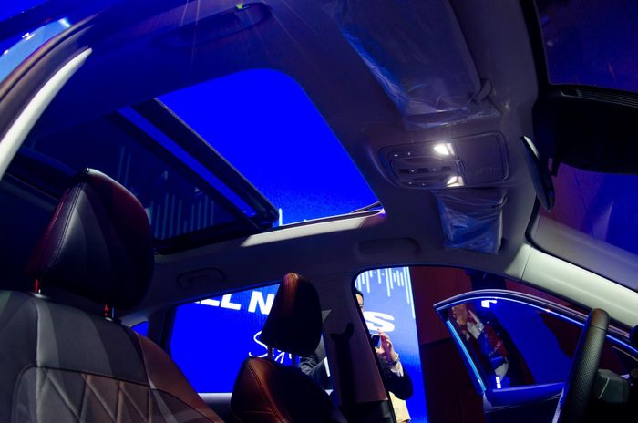  Mẫu SUV cỡ B vẫn có cửa sổ trời. 
