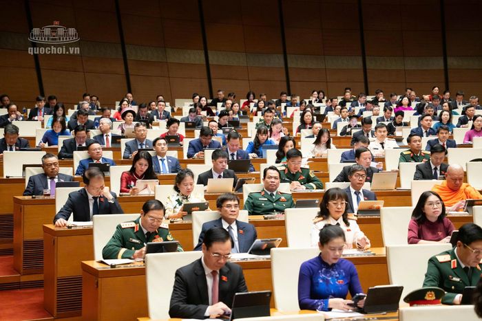  Ủy ban Kinh tế và Tài chính của Quốc hội cho rằng kịch bản điều hành năm 2027 cần tính đến độ trễ của các cú sốc năm 2026. Ảnh: Quochoi.vn. 