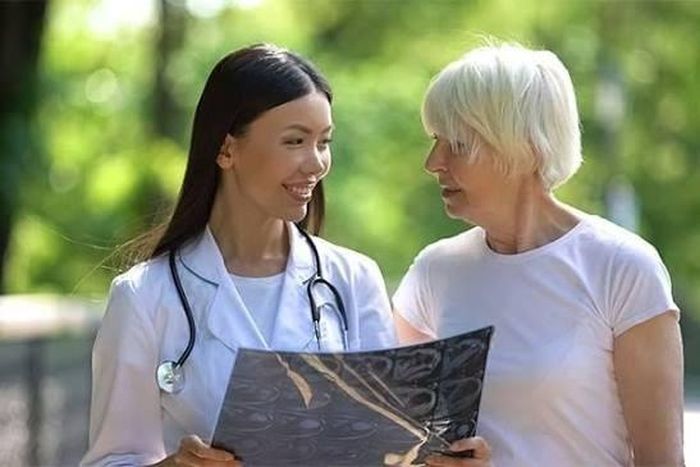  Con người có những cách chiến đấu đặc biệt với bệnh tật. Ảnh: Mesothelioma.com.