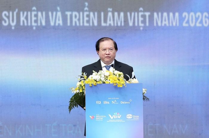 Thứ trưởng Bộ Văn hóa, Thể thao và Du lịch Tạ Quang Đông phát biểu tại lễ khai mạc