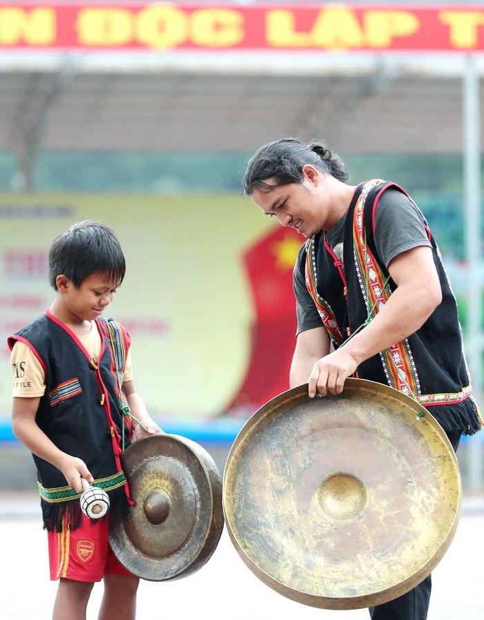 Giá trị tạo ra cần được chia sẻ công bằng, tiếp tục nuôi dưỡng hoạt động thực hành, trao truyền và gìn giữ không gian văn hoá. Ảnh: Trần Huấn