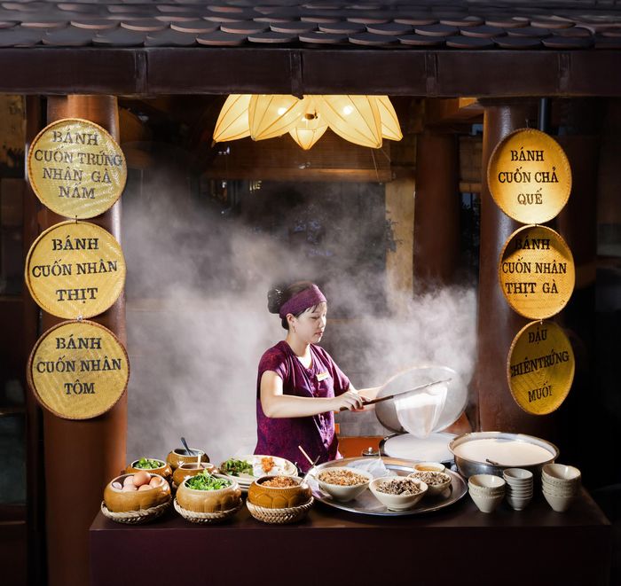 Câu chuyện về những món ngon Hà Nội nói riêng và ẩm thực ba miền nói chung được tái hiện sống động qua phiên livestream