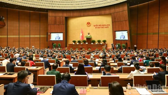 Quang cảnh một phiên họp toàn thể ở hội trường tại Kỳ họp thứ nhất, Quốc hội khóa XVI. (Ảnh: DUY LINH)