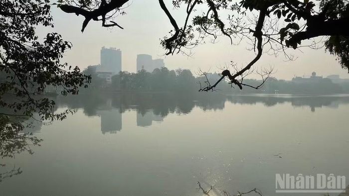 Dự báo khu vực Hà Nội ngày nắng, đêm không mưa, sáng sớm có nơi có sương mù. (Ảnh: Đ.T)