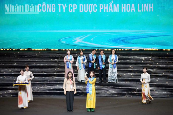 Khi một sản phẩm mang thương hiệu Việt Nam chinh phục thị trường thế giới, giá trị được khẳng định không chỉ là hàng hóa đơn thuần mà còn là trình độ công nghệ, văn hóa kinh doanh và mức độ tin cậy của cả một dân tộc.