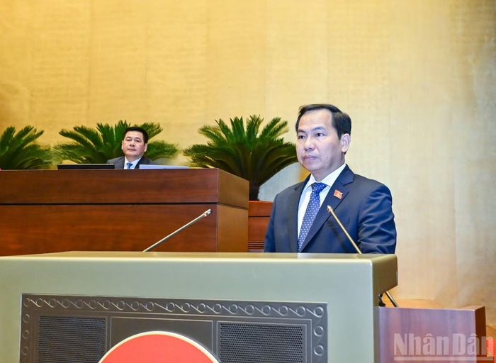 Tổng Thư ký Quốc hội, Chủ nhiệm Văn phòng Quốc hội Lê Quang Mạnh phát biểu mở đầu phiên khai mạc. (Ảnh: DUY LINH)