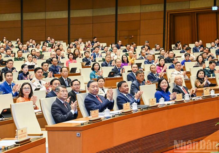 Tổng Bí thư, Chủ tịch nước Tô Lâm cùng các đồng chí lãnh đạo, nguyên lãnh đạo Đảng, Nhà nước dự phiên khai mạc. (Ảnh: DUY LINH)