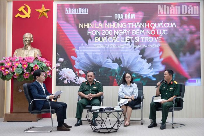 Quang cảnh tọa đàm trực tuyến “Nhìn lại những thành quả của hơn 200 ngày đêm nỗ lực đưa các liệt sĩ trở về” của Báo Nhân Dân. (Ảnh: MINH DUY)