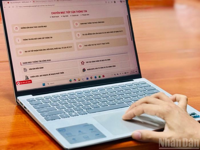 Chuyên mục "Tiếp cận thông tin" trên Cổng thông tin điện tử tỉnh Quảng Trị. (Ảnh: HNV)