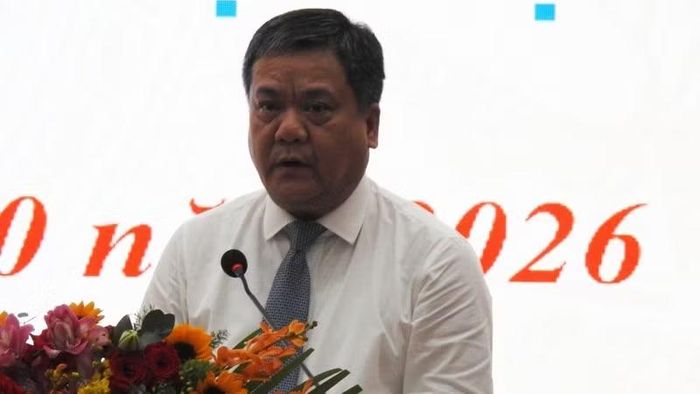 Đồng chí Trần Phong, Ủy viên Trung ương, Bí thư Tỉnh ủy Khánh Hòa phát biểu chào mừng hội thảo. (Ảnh: NGUYỄN TRUNG)