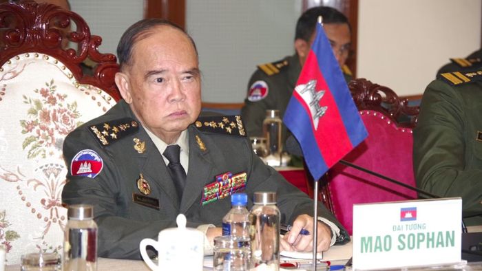 Đại tướng Mao So Phan, Phó Tổng Tư lệnh Quân đội Hoàng gia, Tư lệnh Lục quân Campuchia. (Ảnh: CTV)