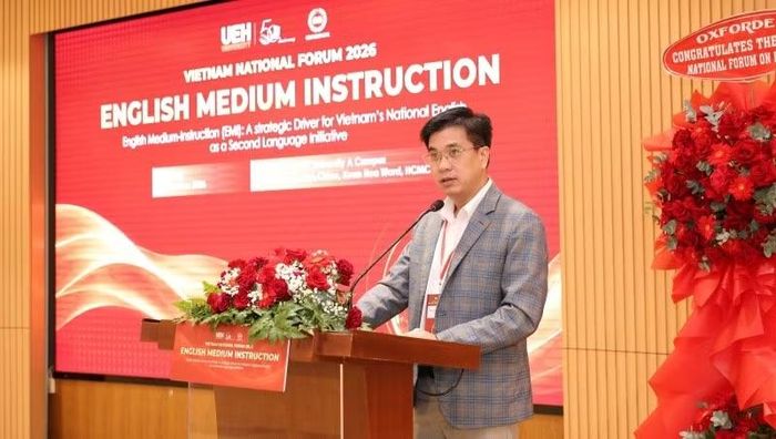 Phó Giáo sư, Tiến sĩ Bùi Quang Hùng, Giám đốc Đại học Kinh tế Thành phố Hồ Chí Minh phát biểu tại sự kiện. (Ảnh: UEH)