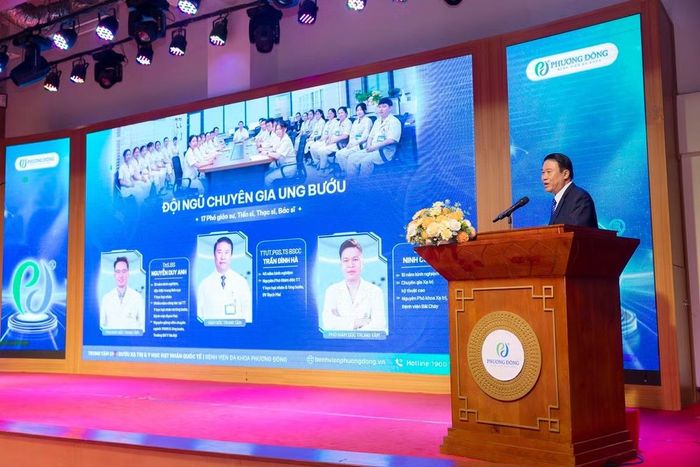 Theo các chuyên gia, những tiến bộ này cho thấy xu hướng điều trị ung thư ngày càng hướng đến sự phối hợp giữa nhiều chuyên khoa, ứng dụng công nghệ hiện đại và cá thể hóa phương pháp điều trị.