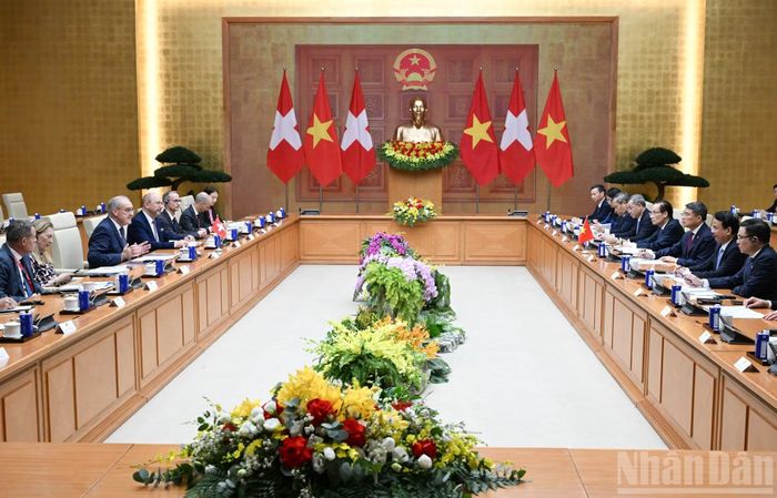 Quang cảnh hội kiến tại Trụ sở Chính phủ.